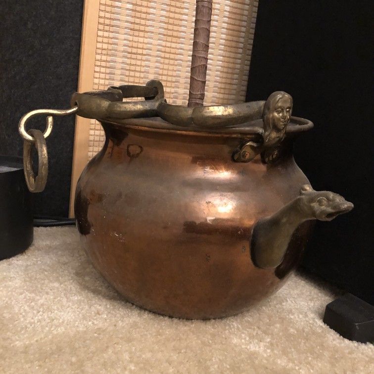 Antique Copper Cauldron with Brass Accents – Unique Collectible Piece
