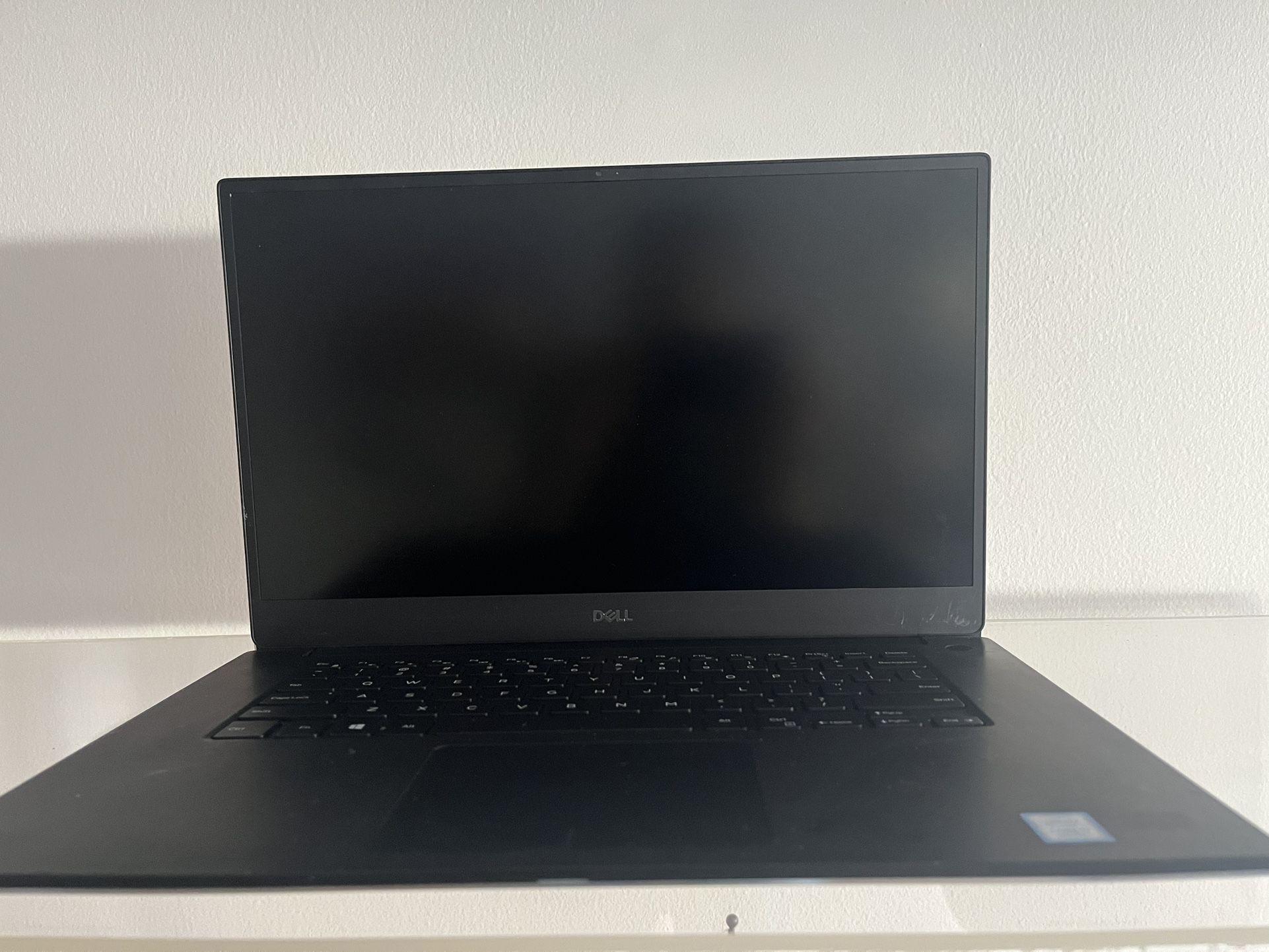 Dell XPS 15 7590 Laptop