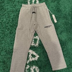 Dark Oatmeal, Essentials, Sweats, Size Medium