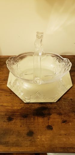Small Glass Wedding Basket