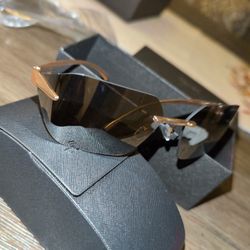 PRADA Sunglasses 😎