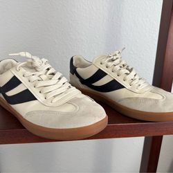 Vince stylish sneakers, especially for spring