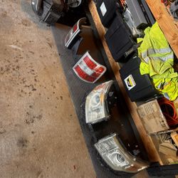 2010 Ford Flex Tail Lights And Head Lights 