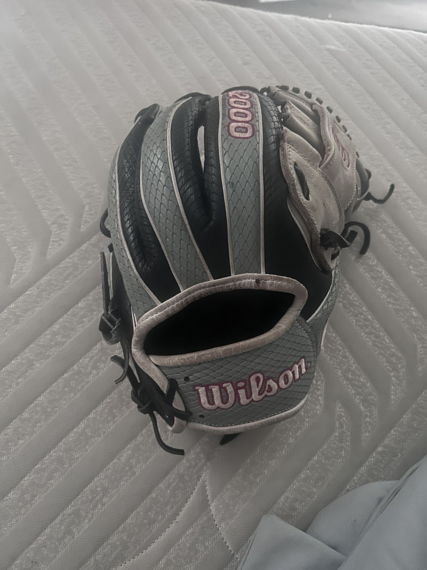 baseball glove