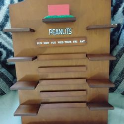 PEANUTS PERPETUAL CALENDAR RACK