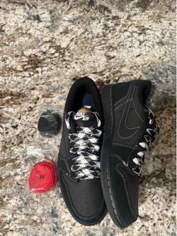 Travis Scott Black Phantom