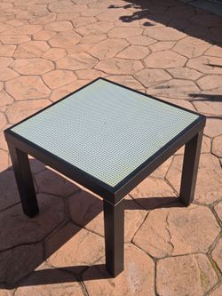 Ikea table turned into a Lego table