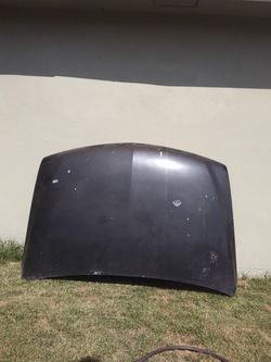 2002 Chevy Tahoe Hood