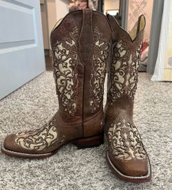 Brown Leather Cowboy Boots with Gold Embroidery