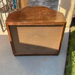 Vintage Monarch Speaker Cabinet – Mid Century