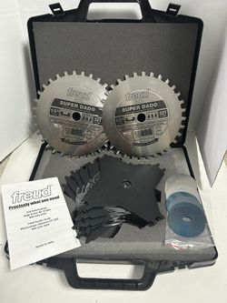 Freud 10" Super Dado Set with Tico Hi-Density Carbide for Flat Bottom Grooves - Includes 2 Blades, 6 Chippers, Shim Set & Carrying Case - SD510