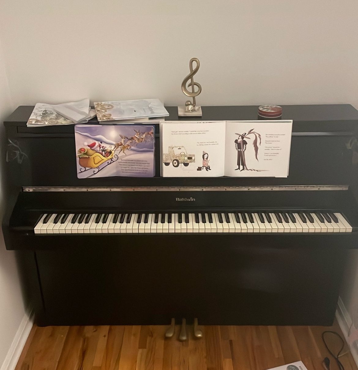 Baldwin upright piano