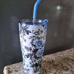 Travel Tumbler - Wellness Brand - Unique Features - New