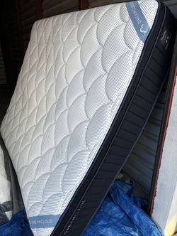 Dreamcloud Premier Hybrid California King Mattress 