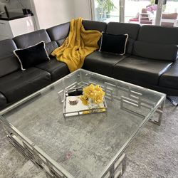 Sectional Couch Opens Up 