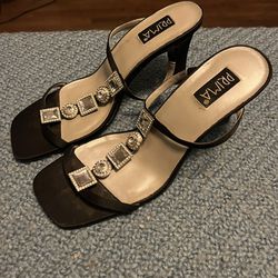 Womans Prima heels size 7 1/2