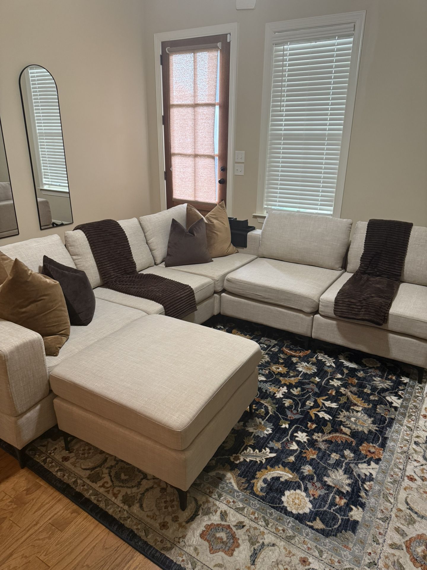 6 - Piece Upholstered Sectional
