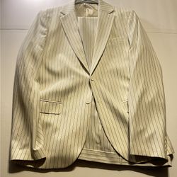 BooHooMan MAN Suit - White/cream Color - Coat And Pants - Great Condition 