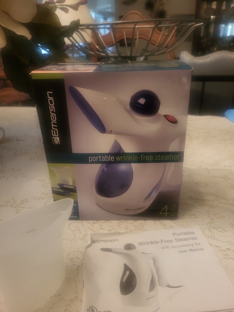 Emerson Portable Wrinkle Free Steamer, New In Box