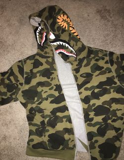 Reversible Bape Shark Sweater XL Authentic paid 550 trade for flint 13s DS