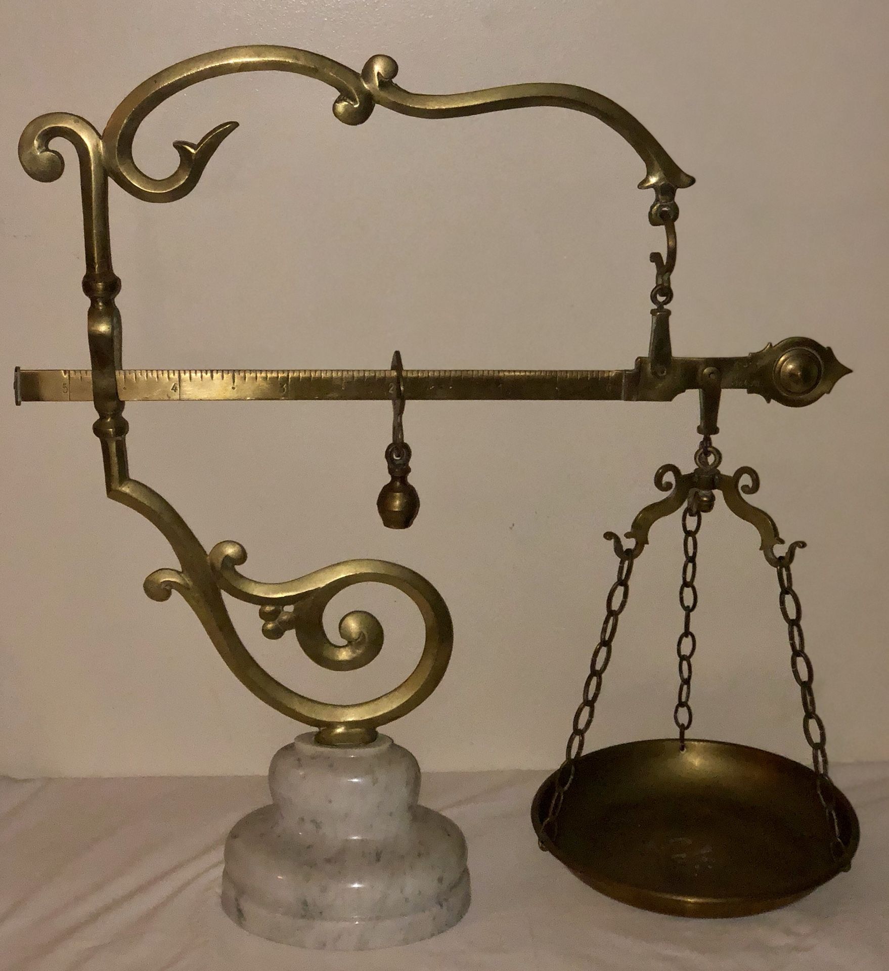 P.CHILOG VENTI G-1843.H Balance Scale ( K.5.R ) with Marble Base