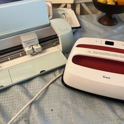 Cricut Explore 3 Bundle