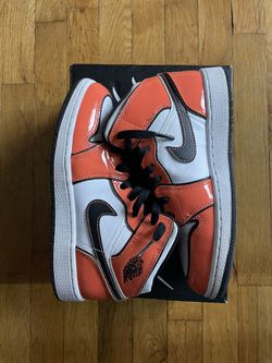 Air Jordan 1 Retro Orange Patent Leather Sz 4.5