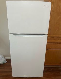 Frigidaire refrigerator