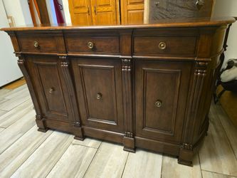 Extremely large and heavy   60 long, 28 wide and 44 inches tall