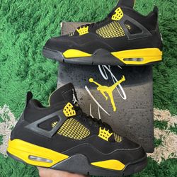 Jordan 4 Thunder