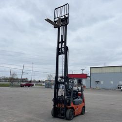 2016 Warehouse Fork Lift