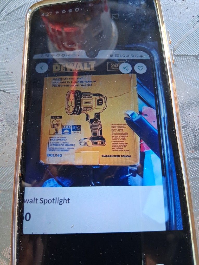 3 Dewalt 20V Lights