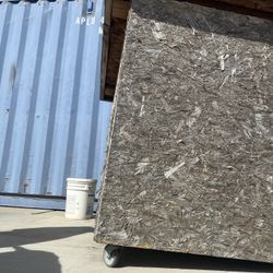 XXL DOG HOUSE, Insulated On Wheels