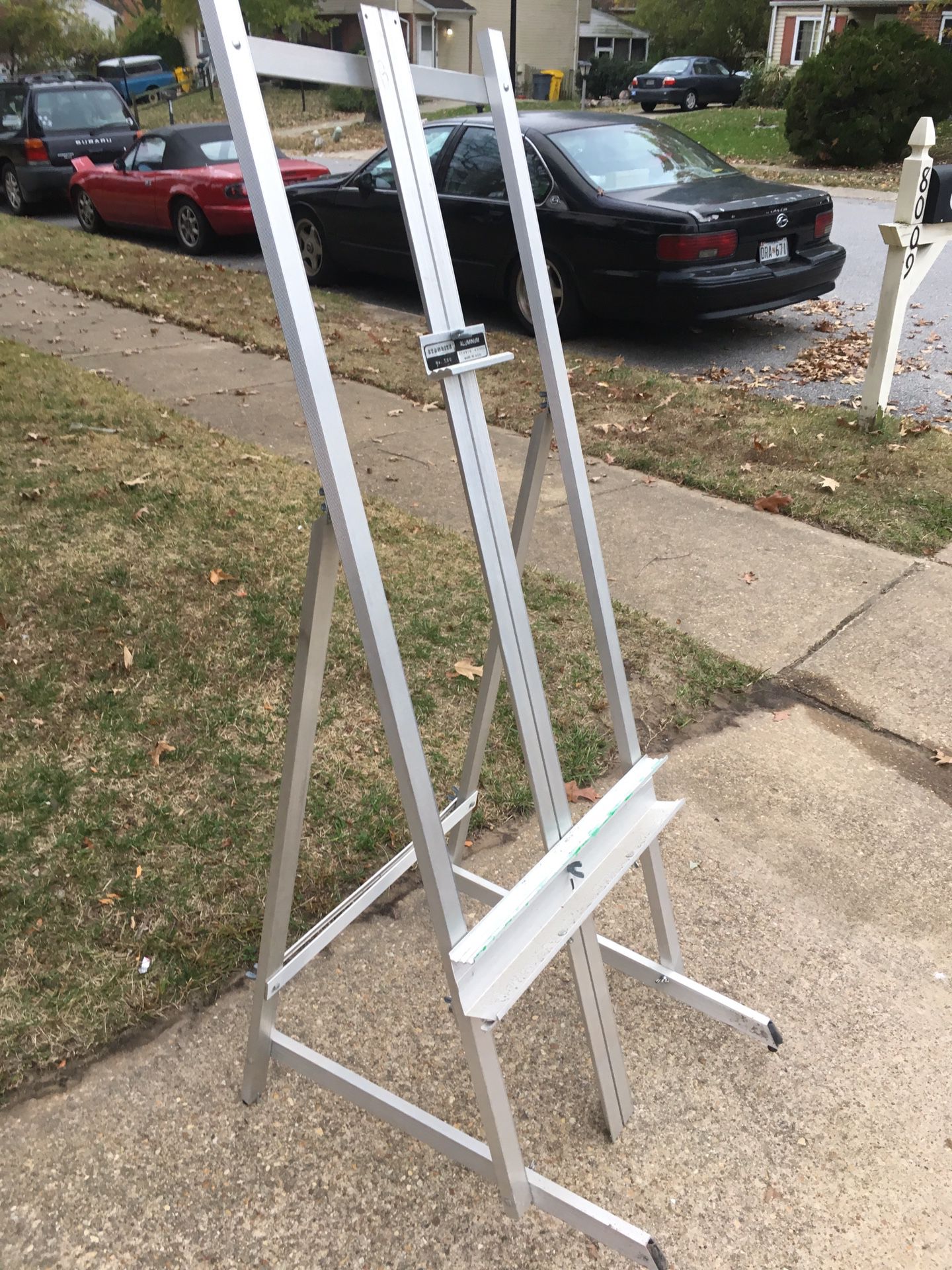 Commercial adjustable easel only 50 firm