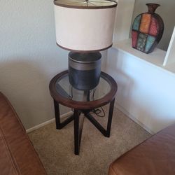 Coffee Table, 2 End Table ,2 Lamps