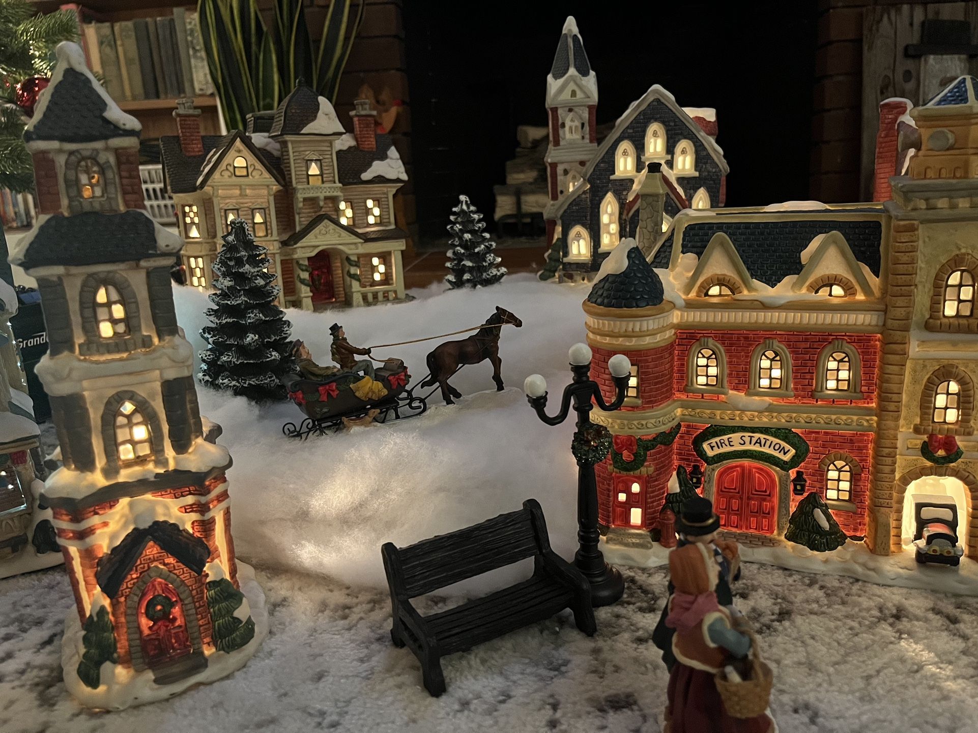 Vintage Mervyn's ceramic Christmas Village for Sale in Lakewood, WA