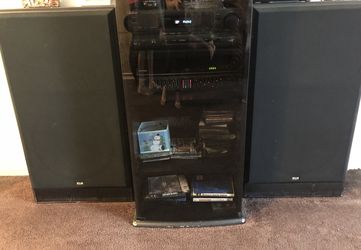 Technics Stereo with speakers