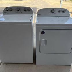 Whirlpool Washer And Dryer (Electric Dryer)