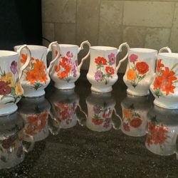 Royal Windsor Fine Bone China England Tea Cups. Set of 6 mint condition