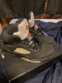 Jordan 5’s Metallic