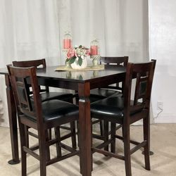 Classic High Dining Table With 4 Chairs / Comedor De Mesa Alta Y 4 Sillas 