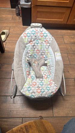 Ingenuity Automatic Bouncer With Music