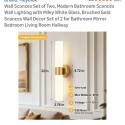 1 Wall Sconce 