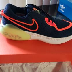 NIKE BLUE AND ORANGE