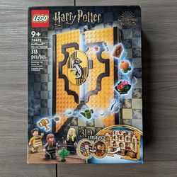 LEGO Harry Potter: Hufflepuff House Banner (76412) BRAND NEW SEALED