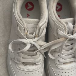 Unisex Tennis Shoes Men’s Size 7 (women’s Size 8 )