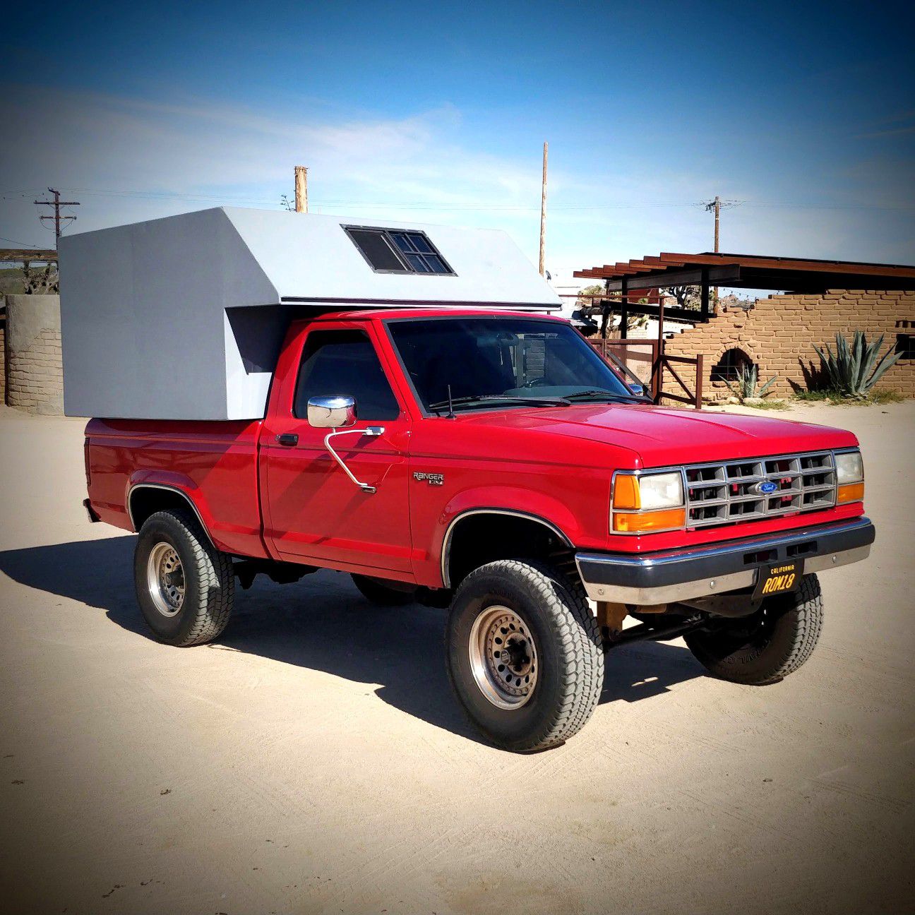 Lightweight Pickup Truck Camper (PRICE IS FIRM / TRUCK NOT INCLUDED)