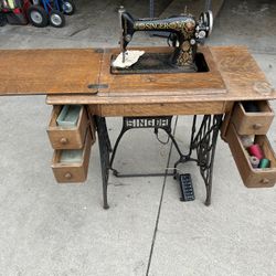 Singer Sewing Machine And Table