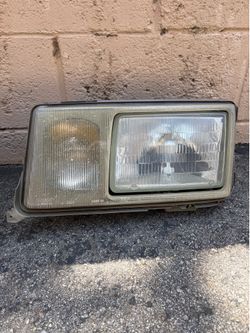 Mercedes 190e head lights