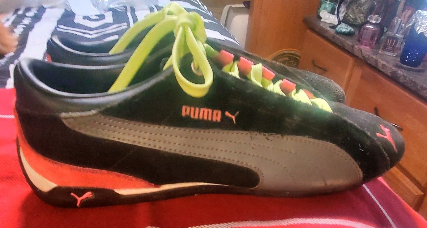 Women's Vintage Puma Sneakers Suze 6.5